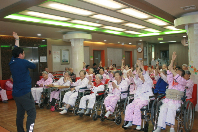 패밀리전문요양원 이미지 27