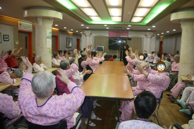 패밀리전문요양원 이미지 12