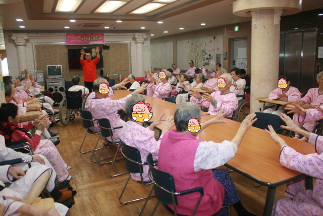 패밀리전문요양원 이미지 11