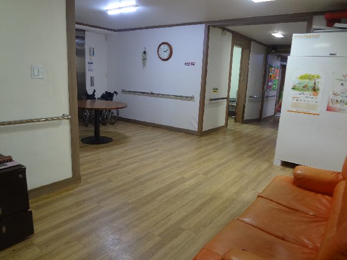 큰사랑요양원 이미지 4