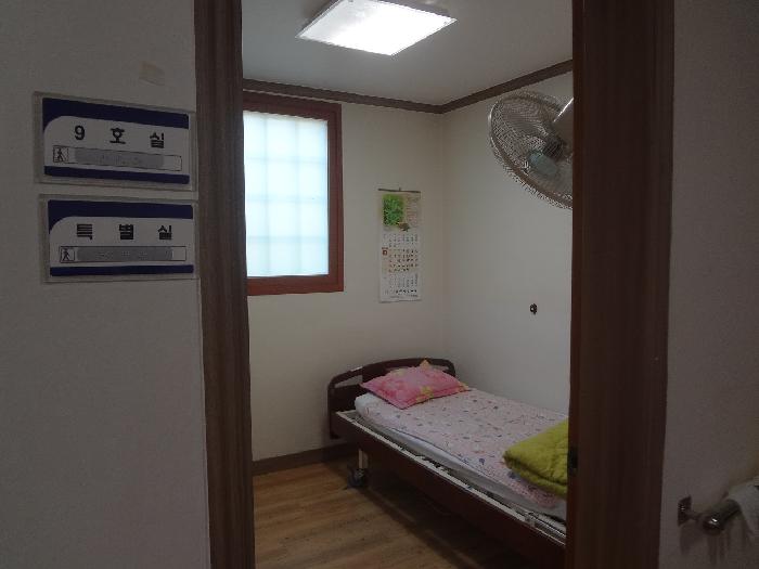 큰사랑요양원 이미지 17