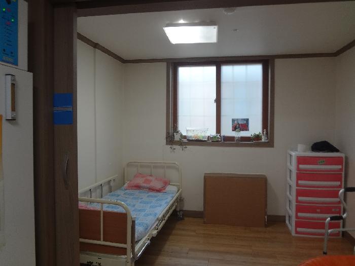 큰사랑요양원 이미지 16