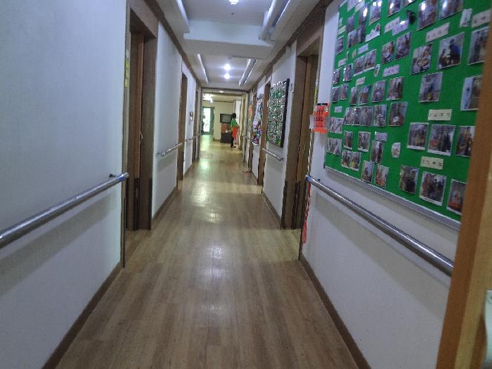 큰사랑요양원 이미지 8