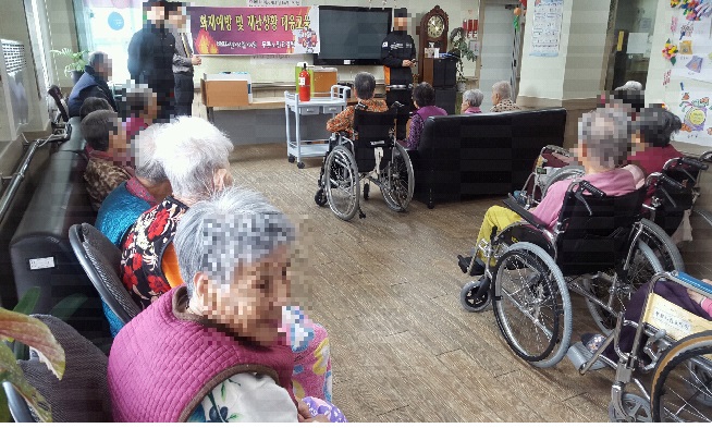 푸른노인요양원 이미지 3