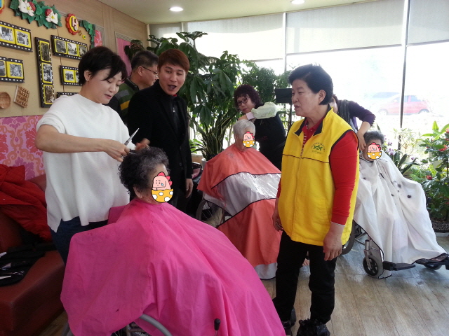 패밀리전문요양원 이미지 23