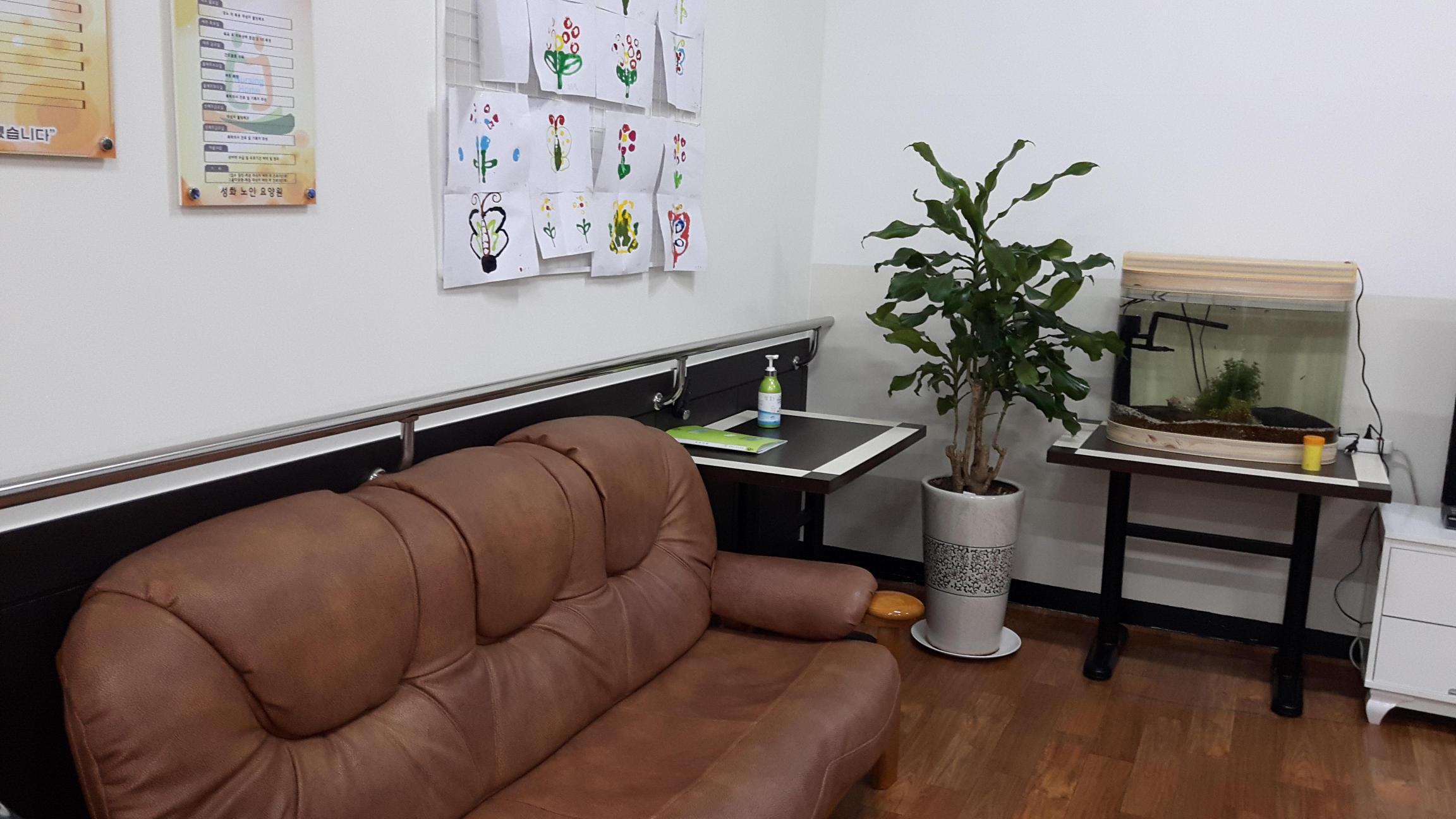 새늘청주요양원 이미지 6