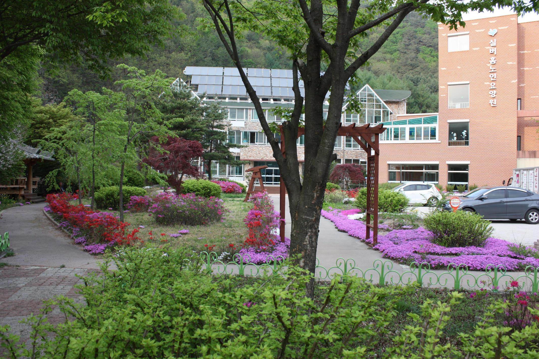 실버홈노인요양원 이미지 4