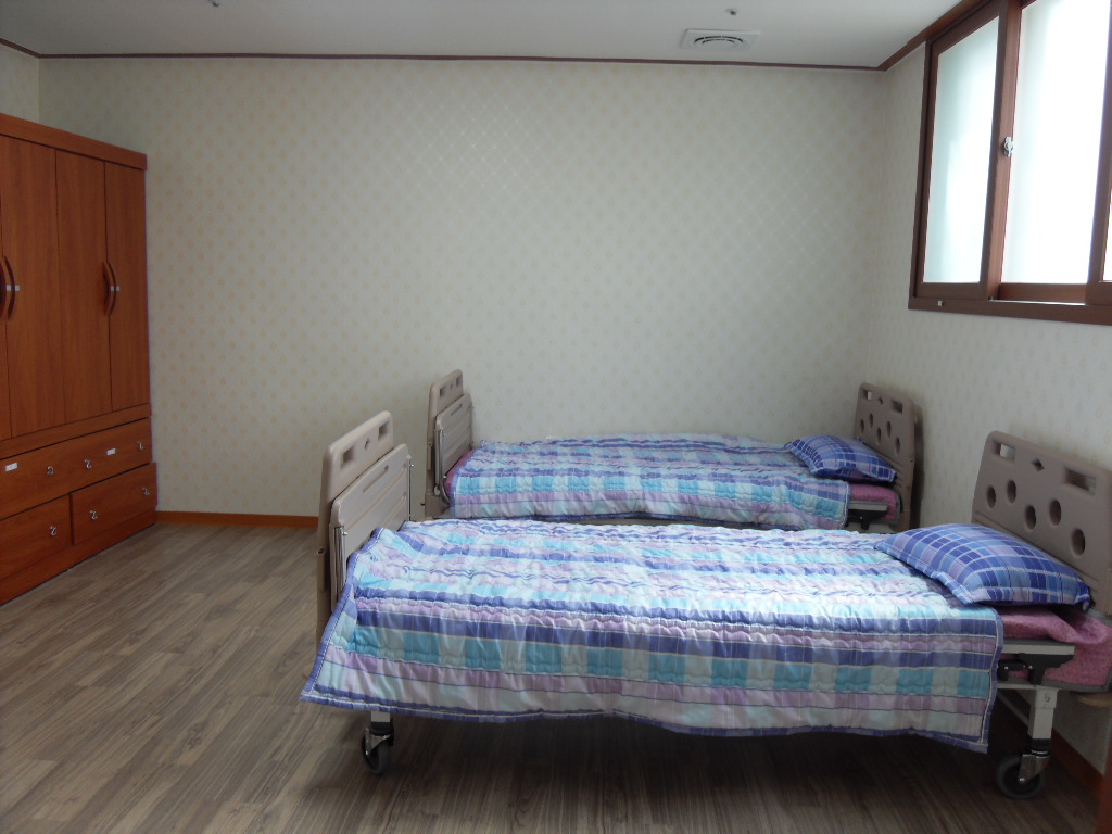 로얄그린케어요양원 이미지 10