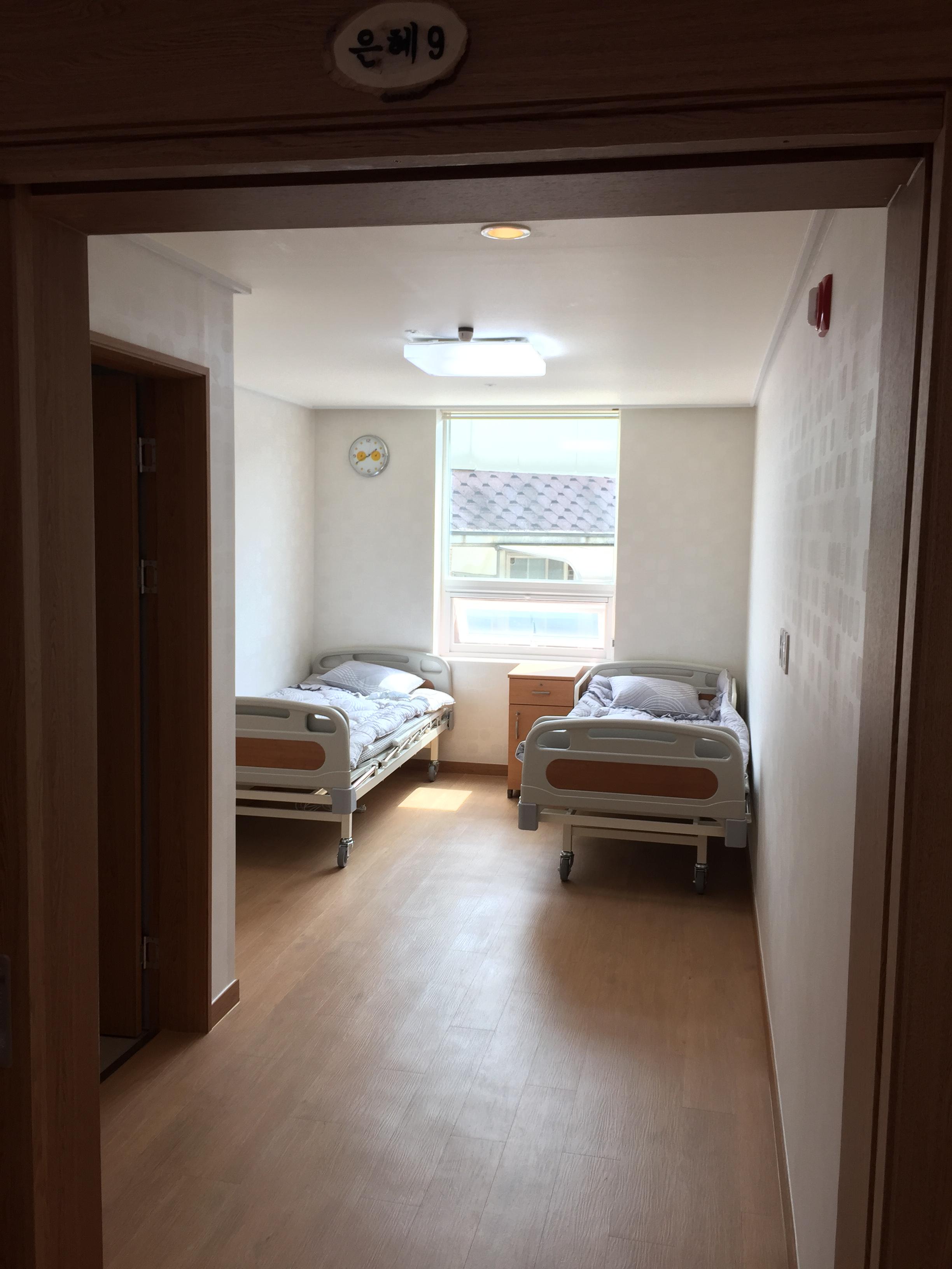 명품요양원 이미지 12