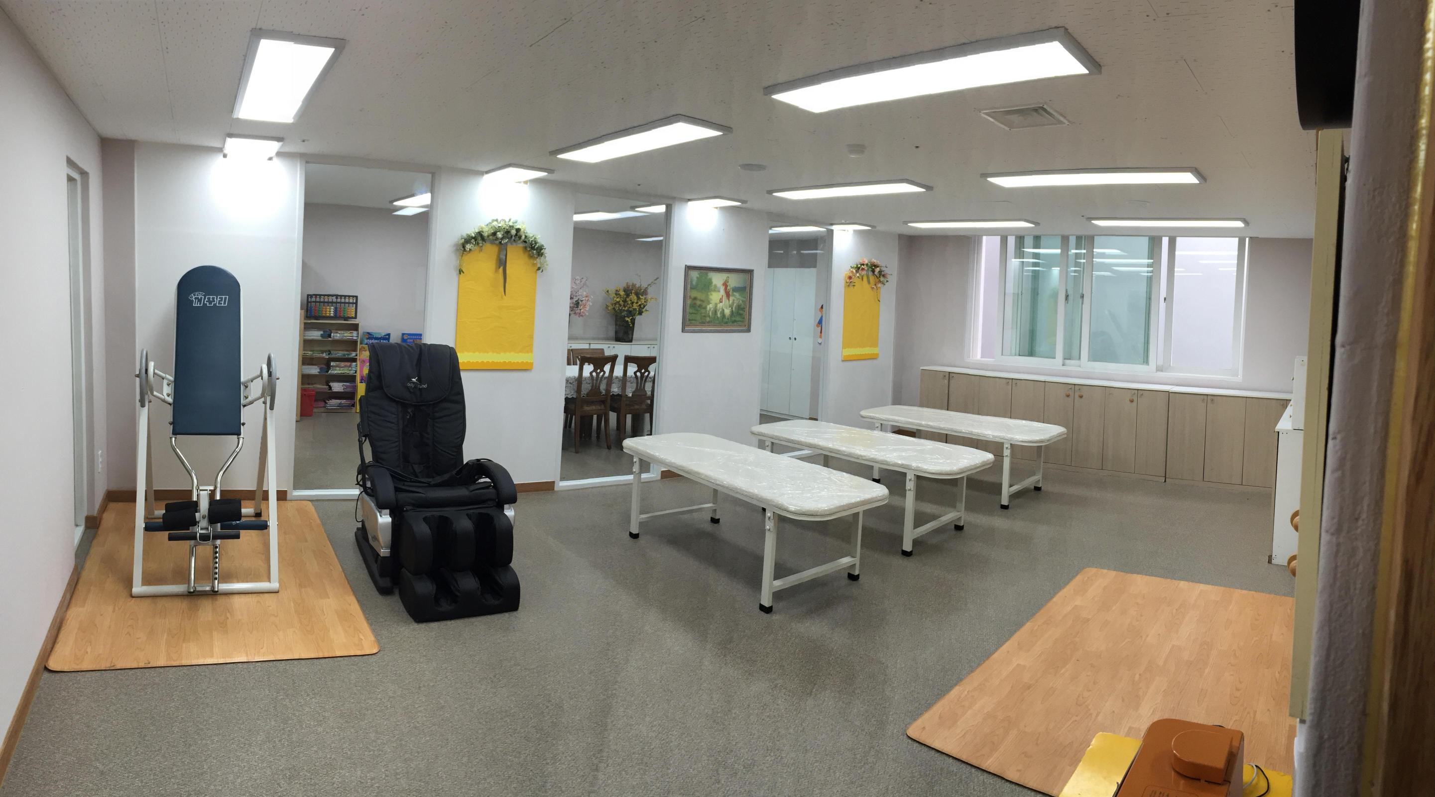 명품요양원 이미지 14