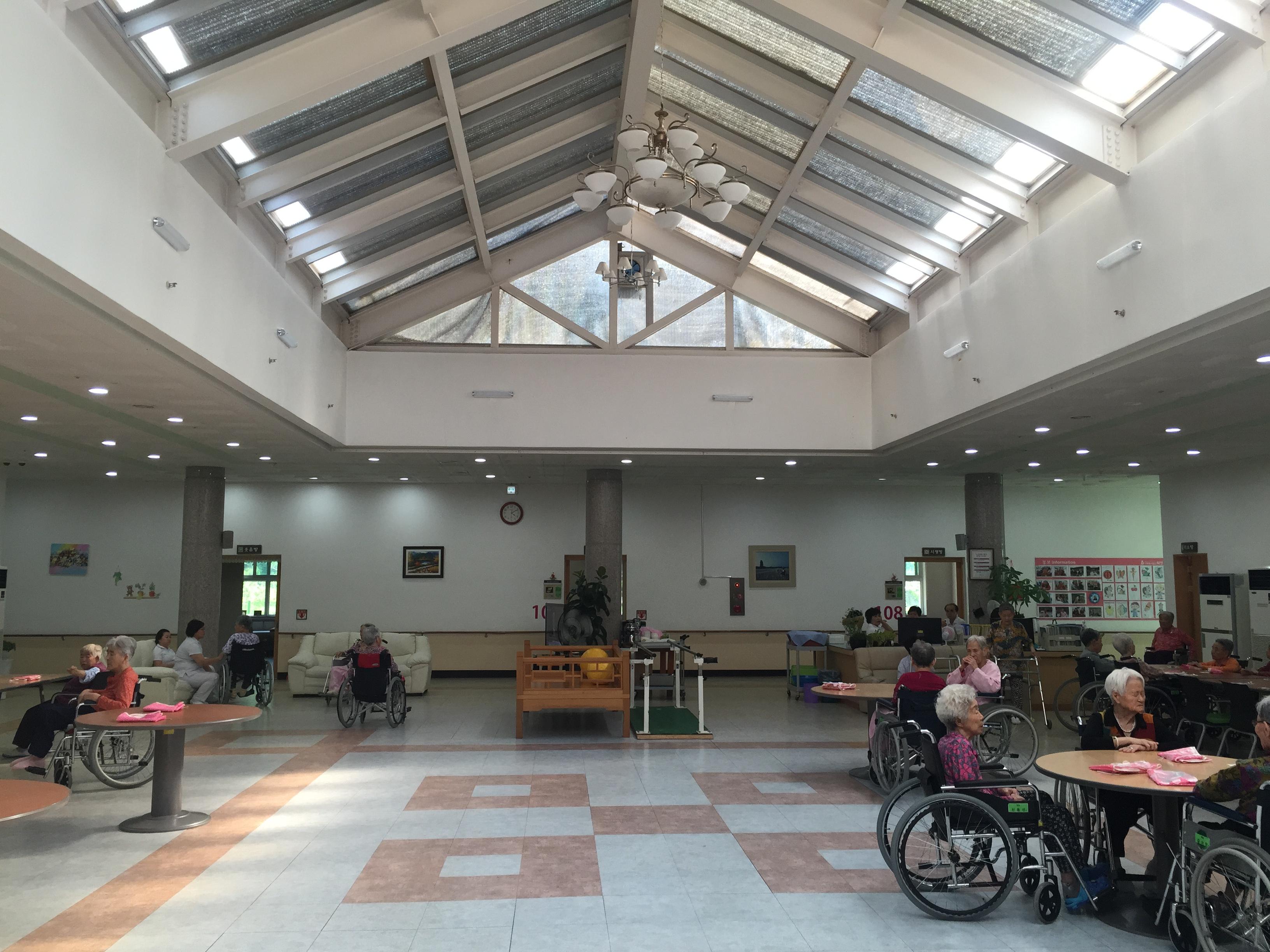 창녕군노인전문요양원 이미지 25