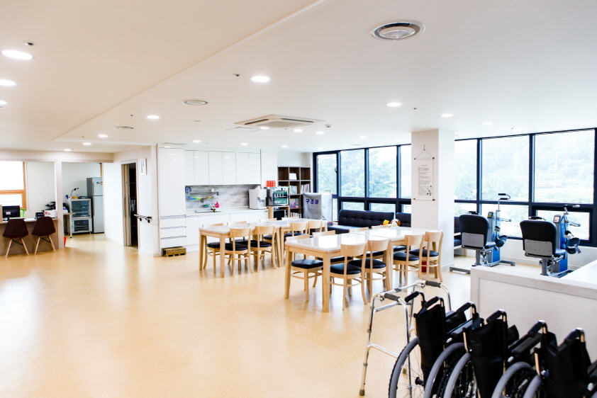 로즈마리너싱홈 이미지 22