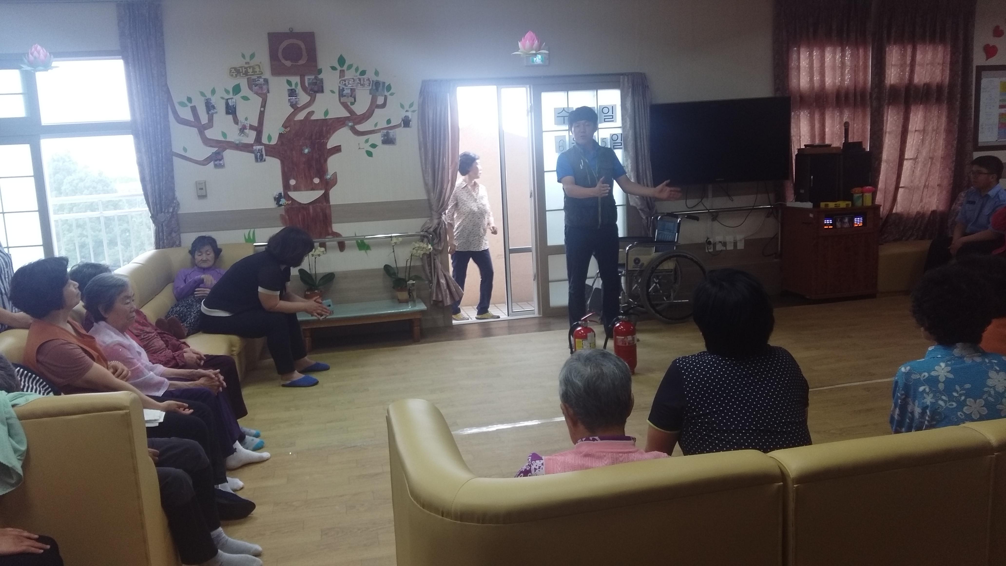 서귀원광노인복지센터 이미지 3