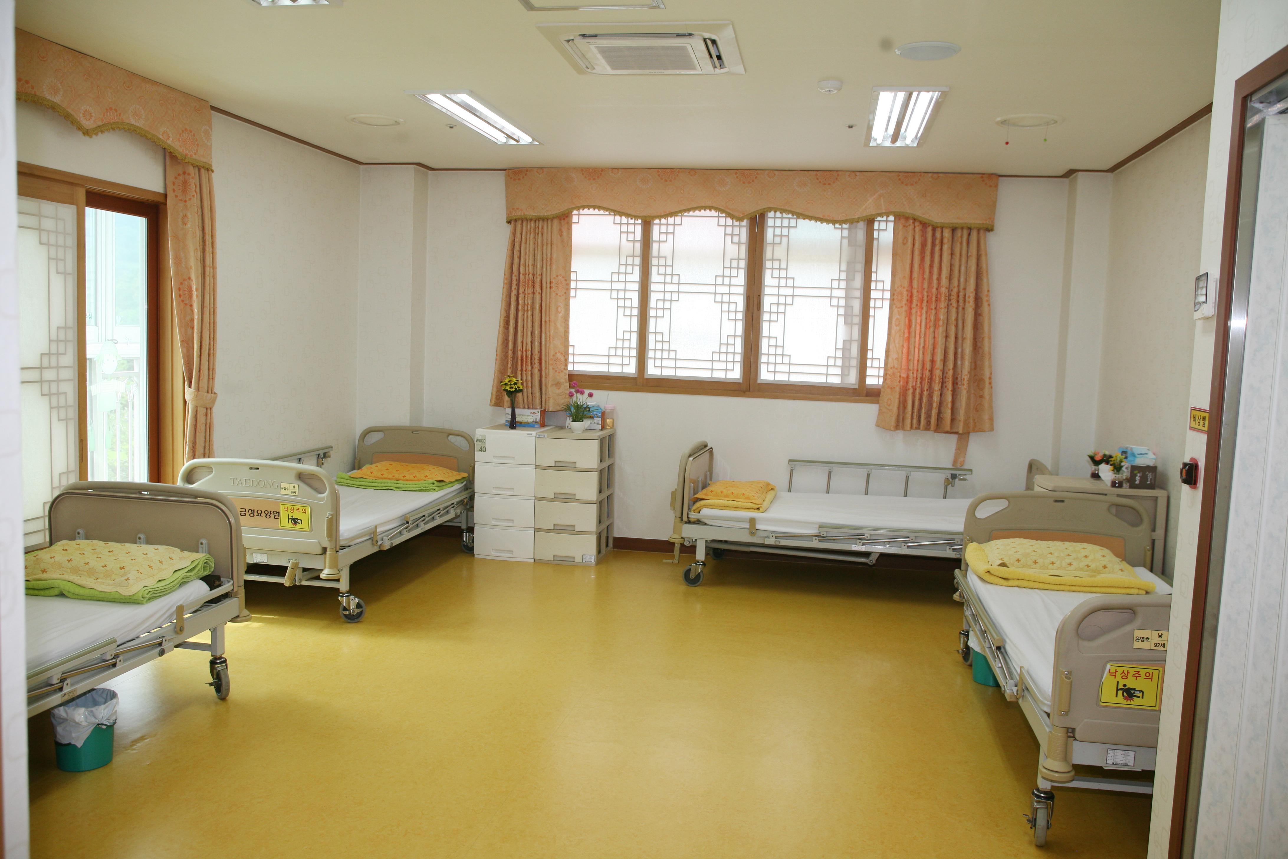 금성노인요양원 이미지 9