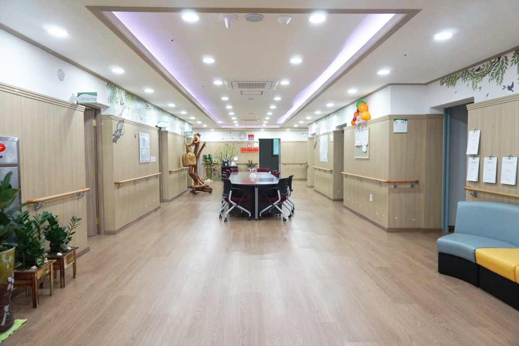 햇살찬요양원 이미지 3