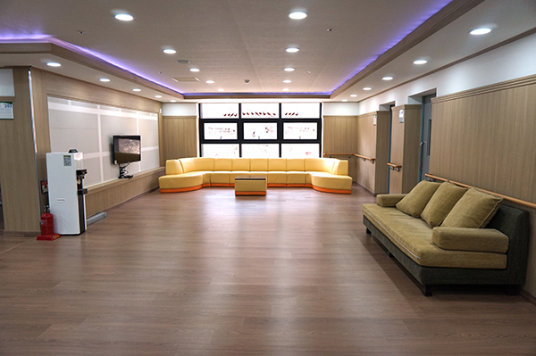 햇살찬요양원 이미지 2