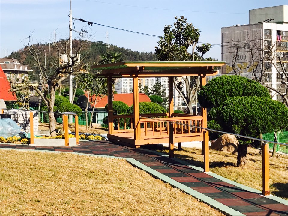 산책하는 요양원 이미지 5