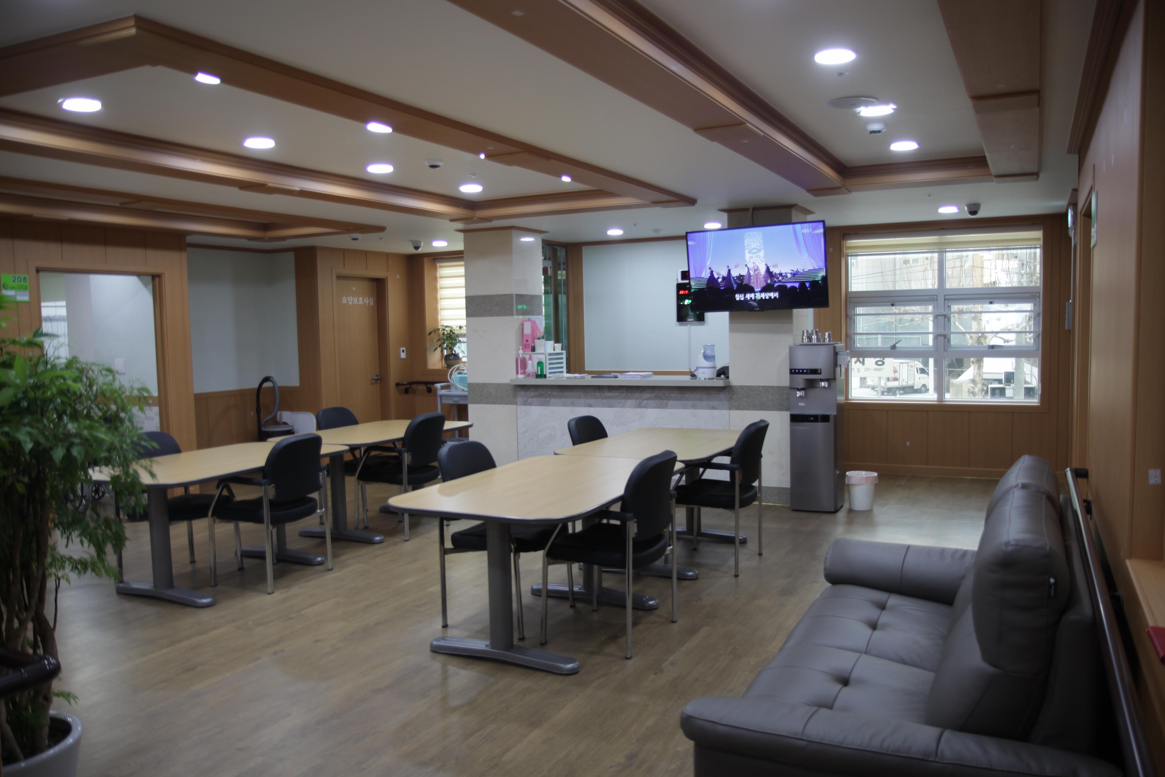 충청노인요양원Ⅱ 이미지 3