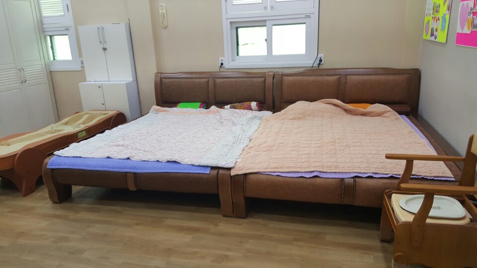 좋은이웃노인요양공동생활가정 이미지 16