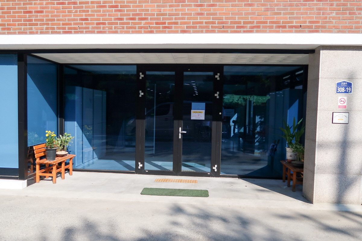 노인요양원 정원 이미지 24