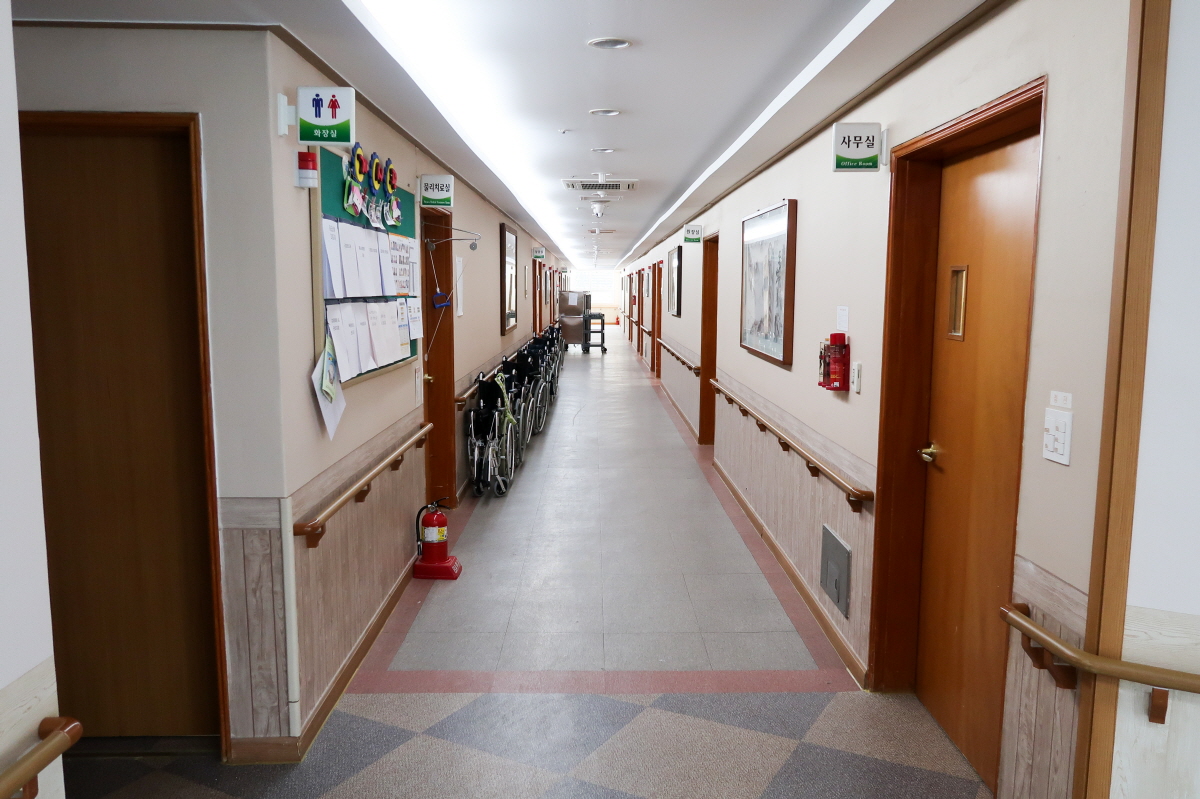 노인요양원 정원 이미지 21