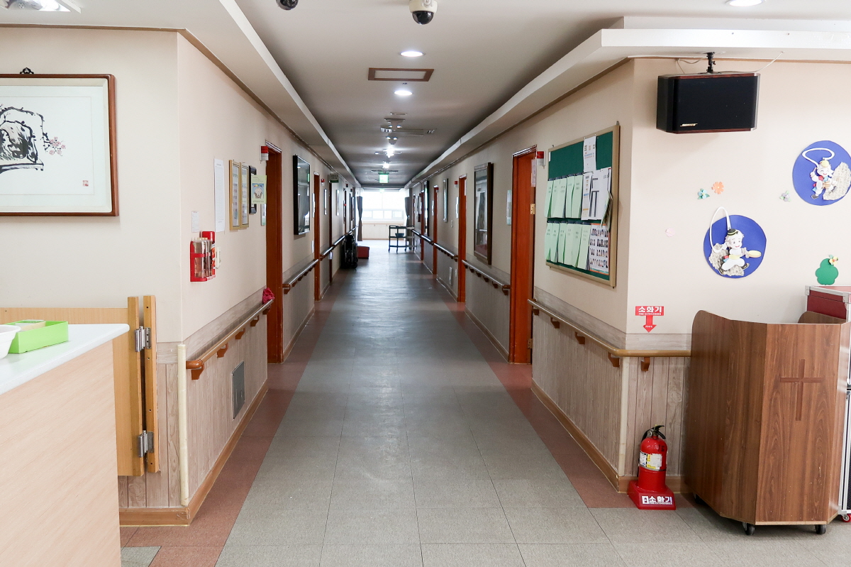 노인요양원 정원 이미지 14