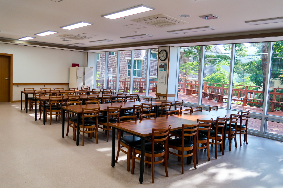 노인요양원 정원 이미지 6