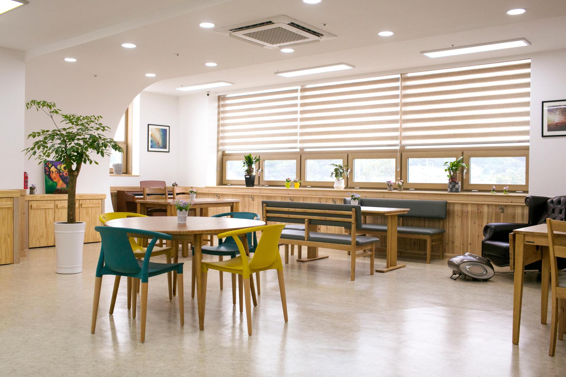 행복한요양원 이미지 10