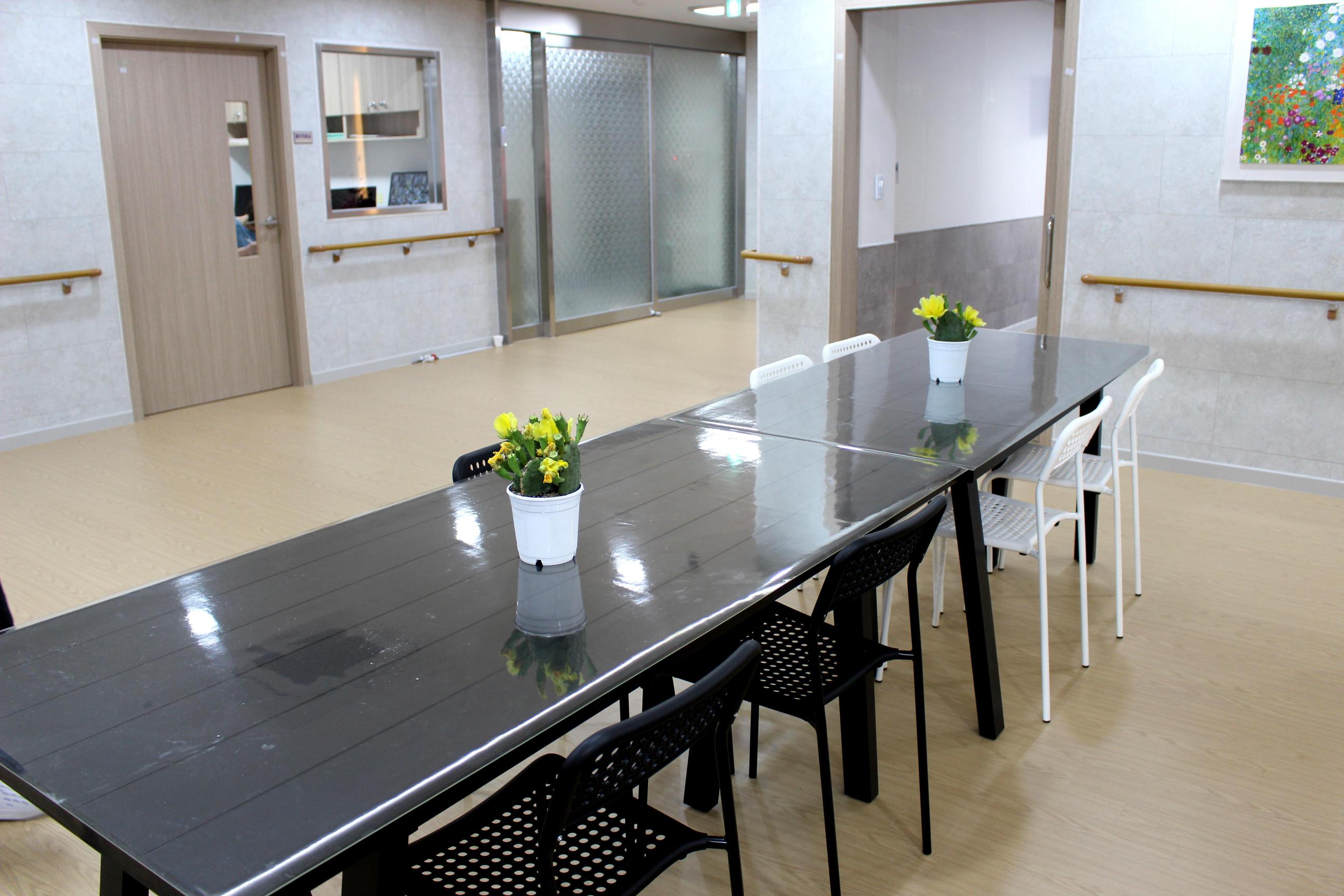 청춘요양원 이미지 3