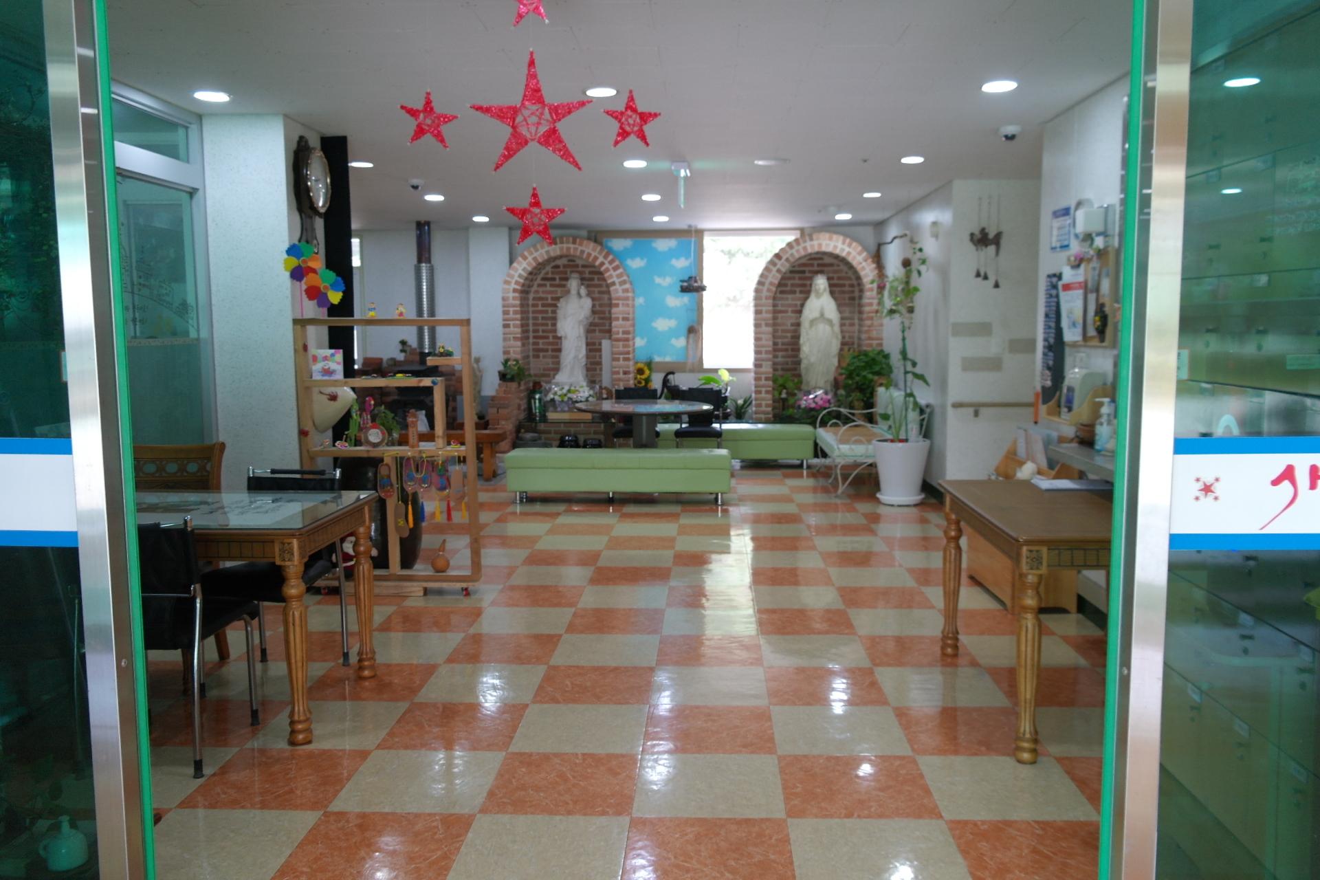 음성꽃동네생명의집노인요양원 이미지 9