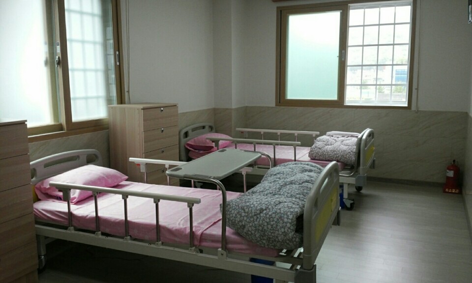 큰사랑요양원 이미지 9