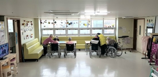 쌍용노인전문요양원 이미지 8