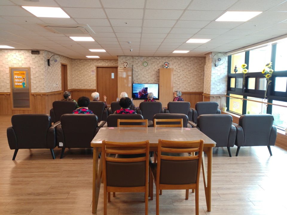 신망애치매전문요양원 이미지 14