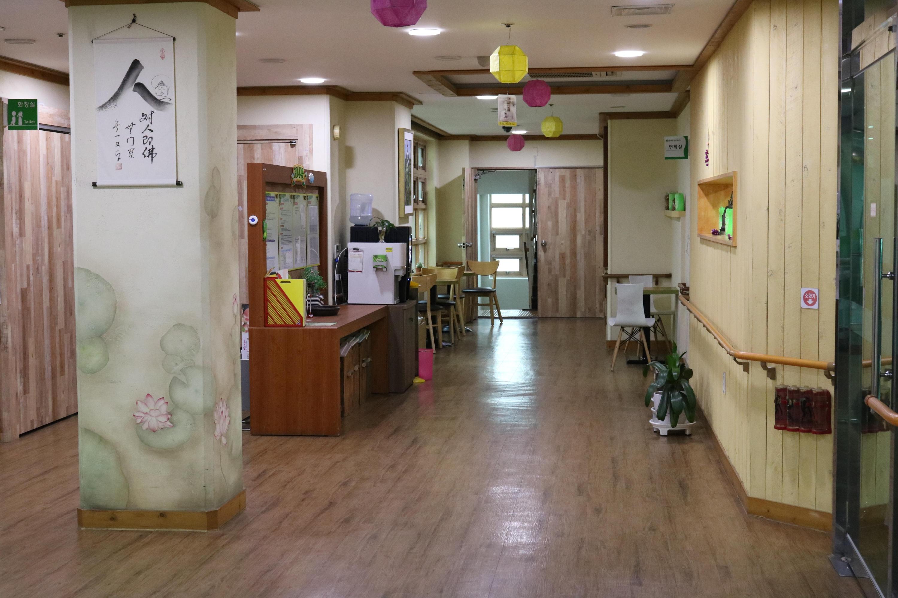 무량수전 노인전문요양원 이미지 25