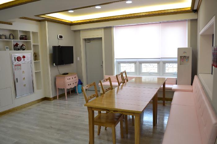 명성노인요양시설 이미지 9