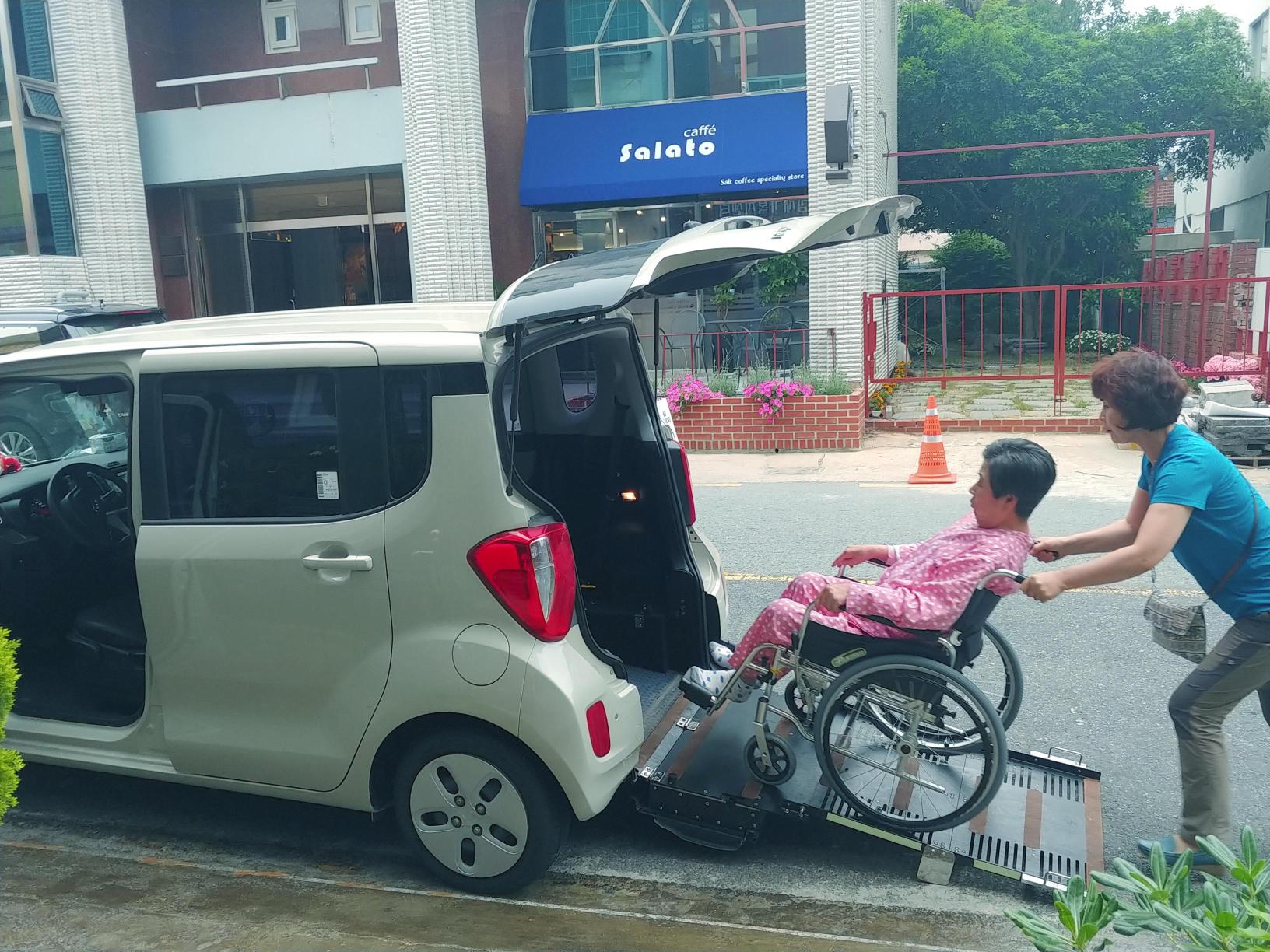 부모섬김전문요양원 이미지 8