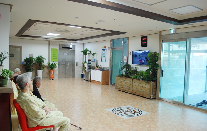 보금자리요양원 이미지 3