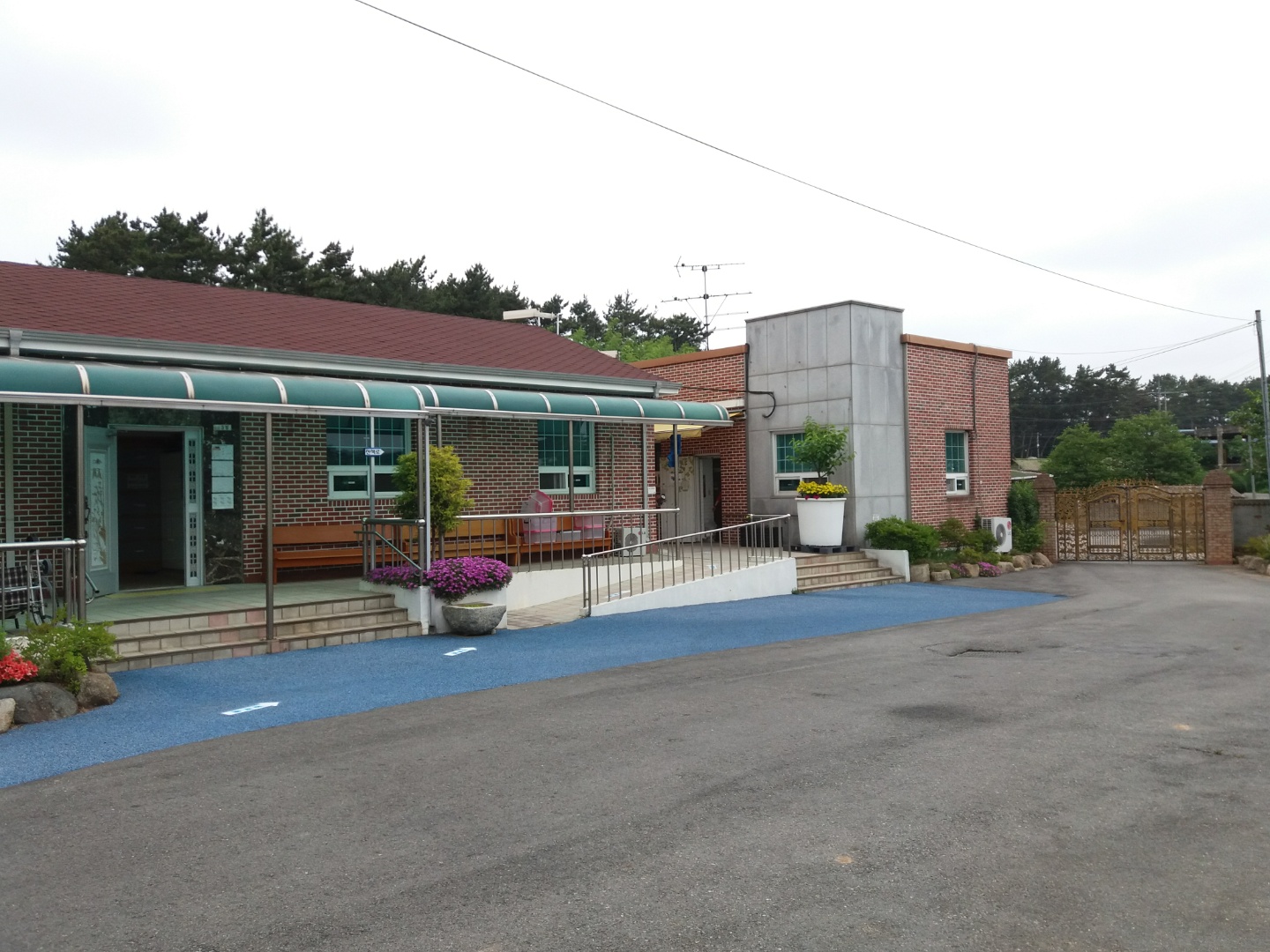 따뜻한집노인요양원 이미지 2