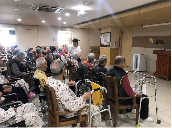 효도로 노인전문요양원 이미지 13