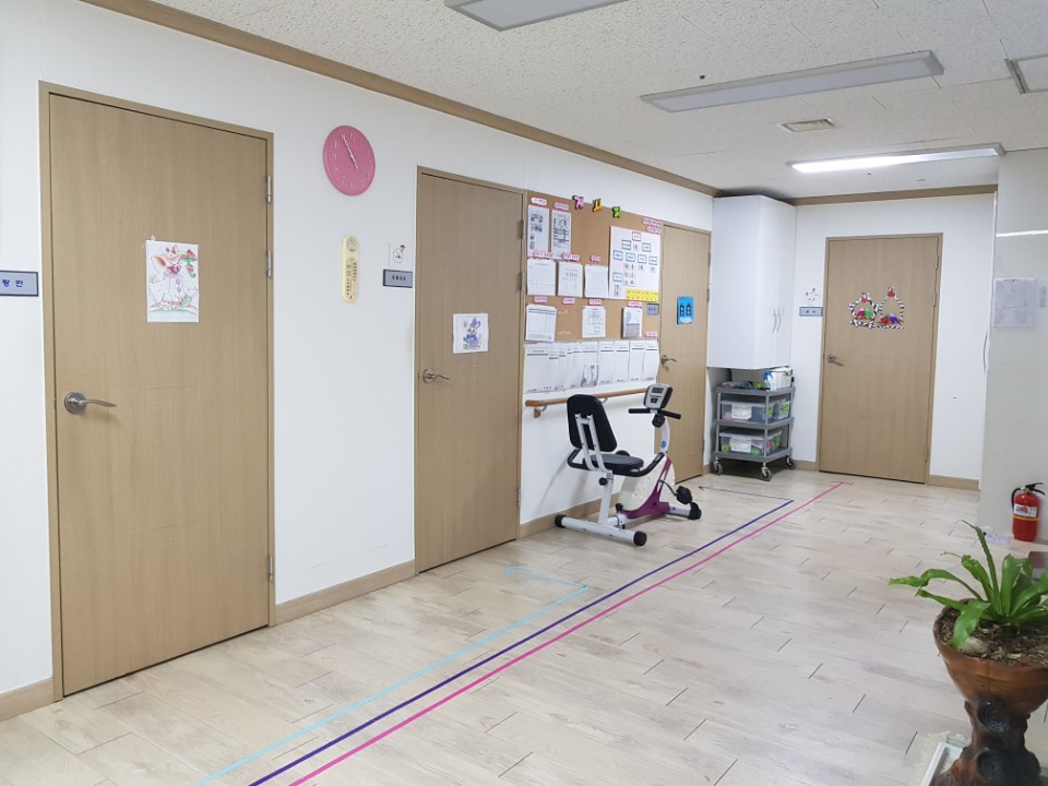 은빛사랑노인복지센터 이미지 2