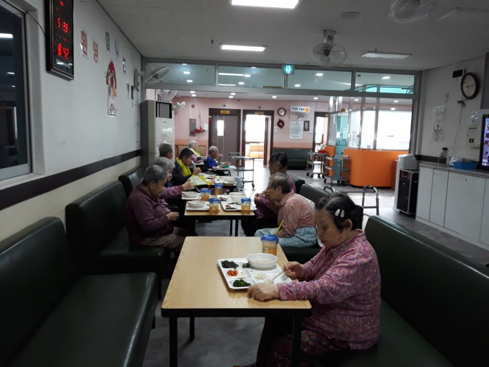 장미노인요양원 이미지 10