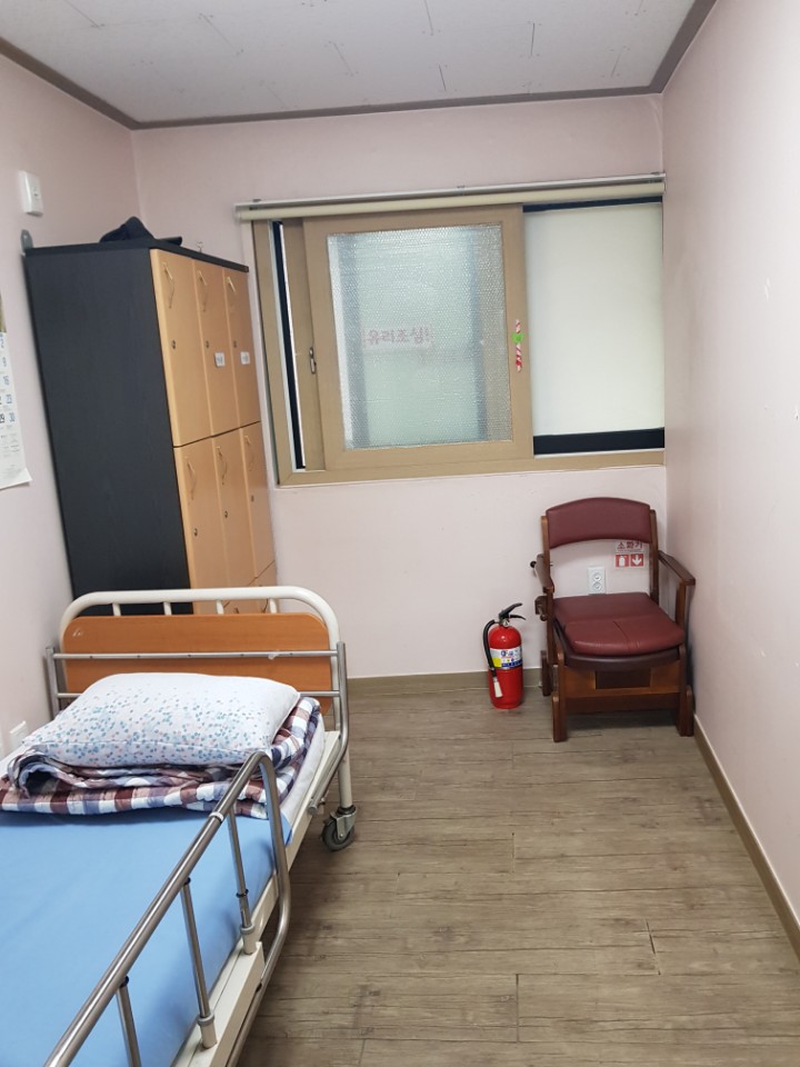 복지콜노인요양공동생활가정 이미지 8