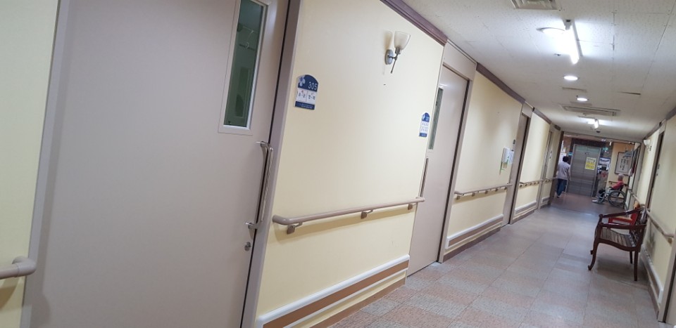 에덴노인전문요양센터 이미지 3