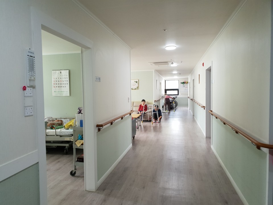 우리요양원 이미지 2