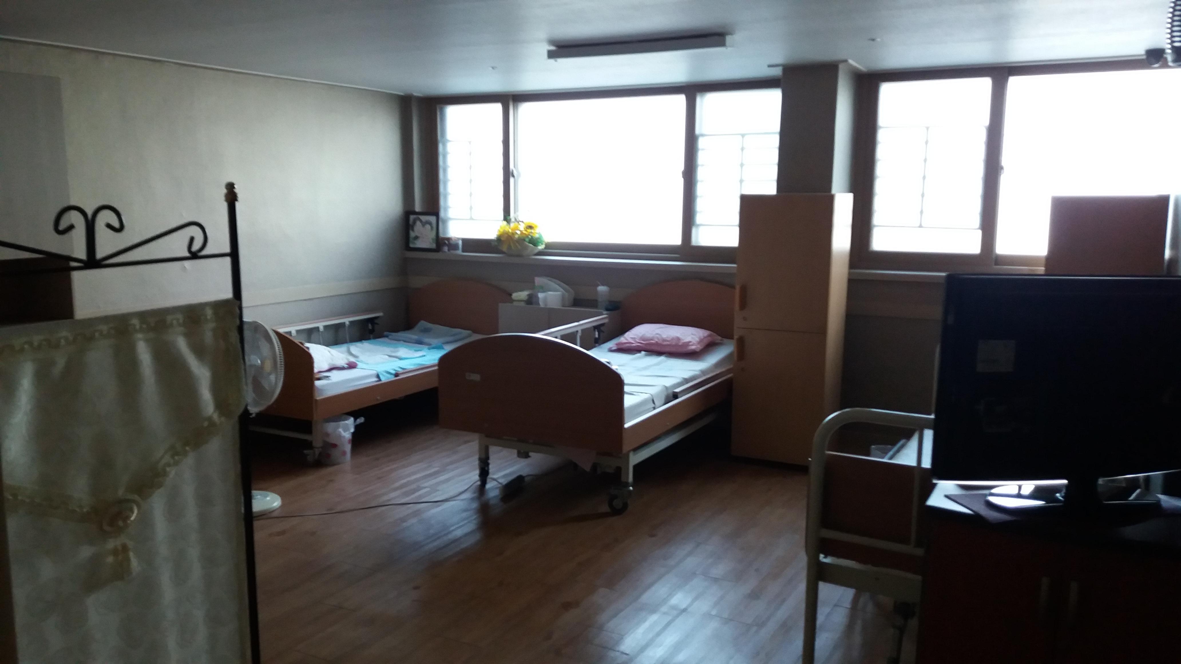 사랑방요양원 이미지 2