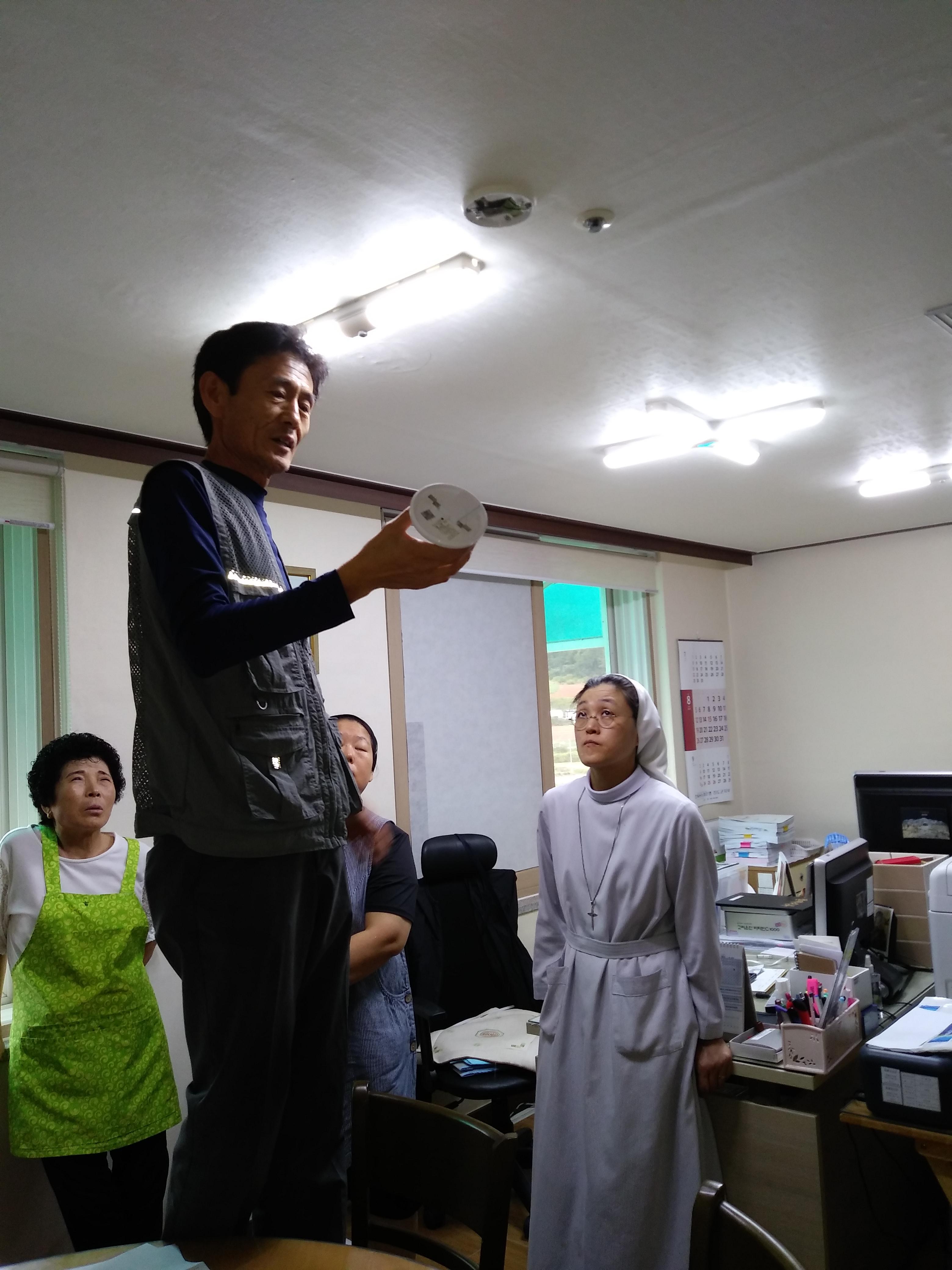 꽃단지 노인요양공동생활가정 이미지 36