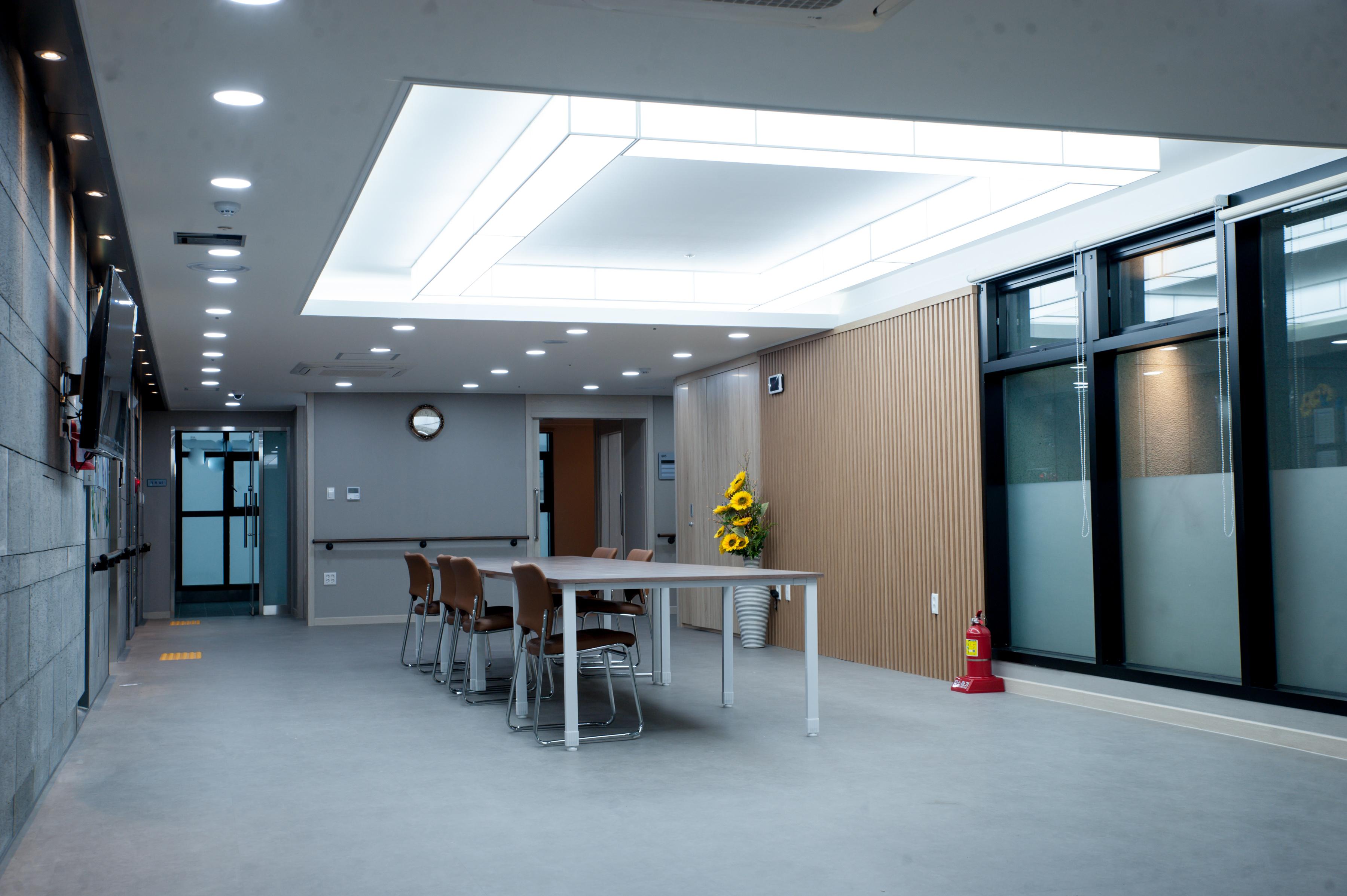 화영시니어케어센터 이미지 15