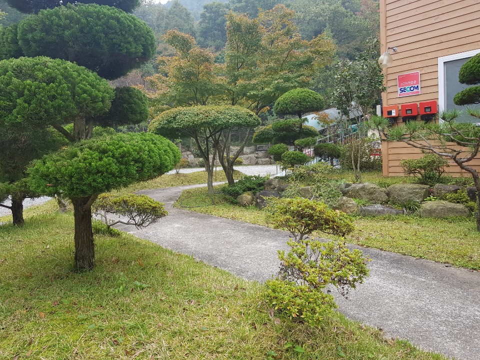 낮은자의 집 이미지 3