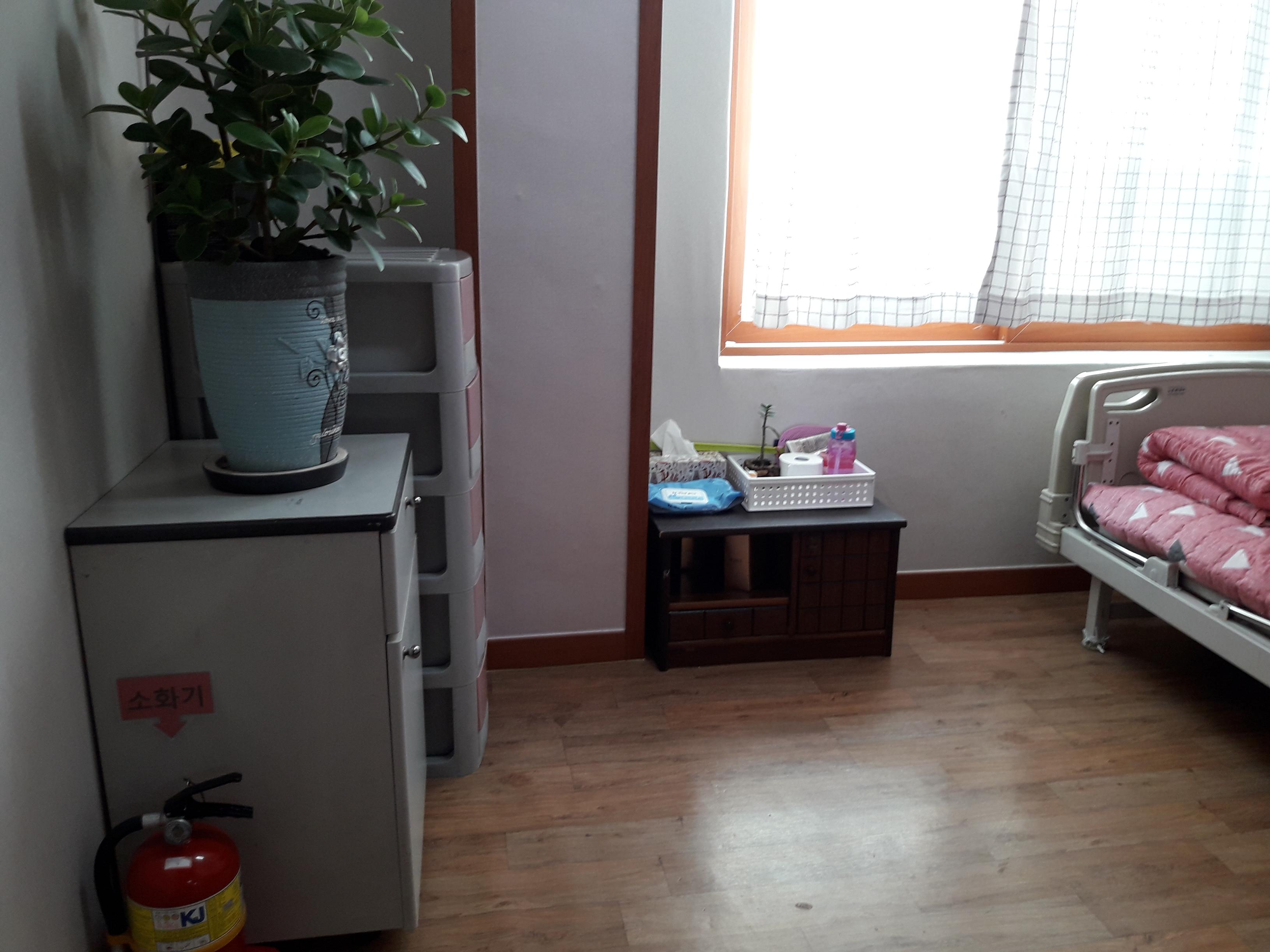 늘사랑요양원 이미지 9