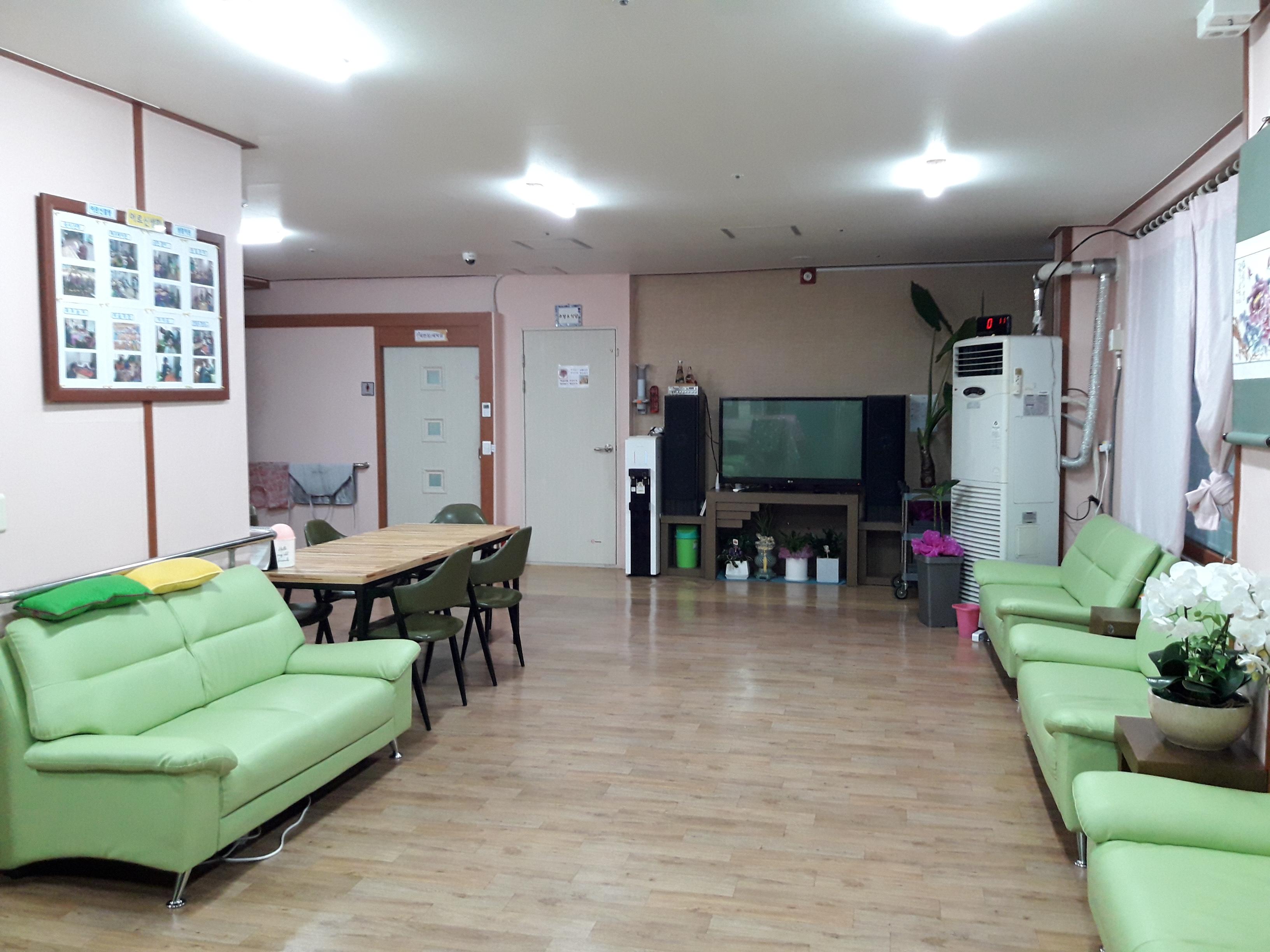 늘사랑요양원 이미지 7